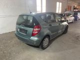 Mercedes-Benz A-Klasse bei Gebrauchtwagen.expert - Abbildung (2 / 12) Mercedes-Benz A-Klasse bei Gebrauchtwagen.expert - Abbildung (2 / 12)