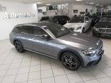 Mercedes-Benz E-Klasse bei Gebrauchtwagen.expert - Abbildung (9 / 10)