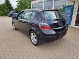 Opel Astra bei Gebrauchtwagen.expert - Abbildung (4 / 11)