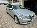 Mercedes-Benz C-Klasse bei Gebrauchtwagen.expert - Abbildung (4 / 15)