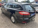 Ford Mondeo Turnier bei Gebrauchtwagen.expert - Abbildung (10 / 15) Ford Mondeo Turnier bei Gebrauchtwagen.expert - Abbildung (10 / 15)