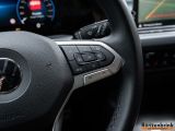 VW Golf VIII bei Gebrauchtwagen.expert - Abbildung (12 / 15)