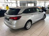 Opel Astra bei Gebrauchtwagen.expert - Abbildung (8 / 15)