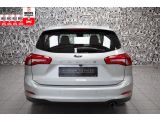 Ford Focus Turnier bei Gebrauchtwagen.expert - Abbildung (7 / 15)