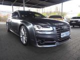 Audi S8 bei Gebrauchtwagen.expert - Abbildung (2 / 14)
