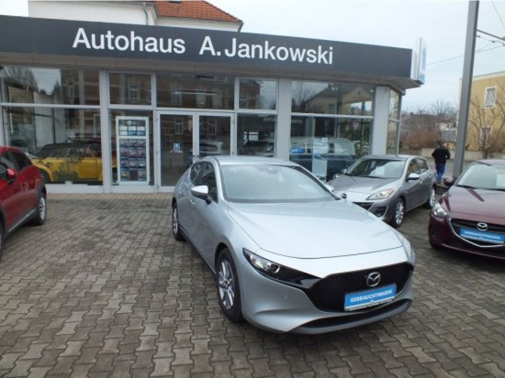 Mazda 3 bei Gebrauchtwagen.expert - Hauptabbildung