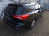 Ford Focus Turnier bei Gebrauchtwagen.expert - Abbildung (5 / 15)