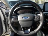 Ford Focus Turnier bei Gebrauchtwagen.expert - Abbildung (14 / 15) Ford Focus Turnier bei Gebrauchtwagen.expert - Abbildung (14 / 15)
