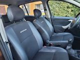 Dacia Sandero bei Gebrauchtwagen.expert - Abbildung (9 / 15) Dacia Sandero bei Gebrauchtwagen.expert - Abbildung (9 / 15)
