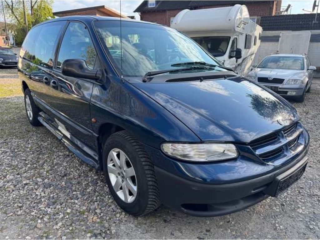 Chrysler Voyager bei Gebrauchtwagen.expert - Hauptabbildung Chrysler Voyager bei Gebrauchtwagen.expert - Hauptabbildung