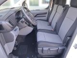 Opel Vivaro bei Gebrauchtwagen.expert - Abbildung (9 / 15) Opel Vivaro bei Gebrauchtwagen.expert - Abbildung (9 / 15)