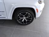 Jeep Grand Cherokee bei Gebrauchtwagen.expert - Abbildung (6 / 15)