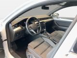 VW Passat bei Gebrauchtwagen.expert - Abbildung (8 / 15) VW Passat bei Gebrauchtwagen.expert - Abbildung (8 / 15)