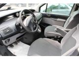 Citroen C8 bei Gebrauchtwagen.expert - Abbildung (9 / 14) Citroen C8 bei Gebrauchtwagen.expert - Abbildung (9 / 14)