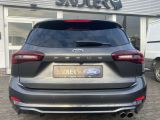 Ford Focus ST bei Gebrauchtwagen.expert - Abbildung (5 / 14) Ford Focus ST bei Gebrauchtwagen.expert - Abbildung (5 / 14)