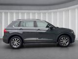 VW Tiguan bei Gebrauchtwagen.expert - Abbildung (4 / 15) VW Tiguan bei Gebrauchtwagen.expert - Abbildung (4 / 15)