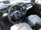 Mini Cooper bei Gebrauchtwagen.expert - Abbildung (11 / 15)
