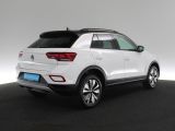 VW T-Roc bei Gebrauchtwagen.expert - Abbildung (4 / 15)