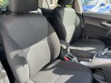 Toyota Auris bei Gebrauchtwagen.expert - Abbildung (14 / 15)