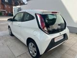 Toyota Aygo bei Gebrauchtwagen.expert - Abbildung (4 / 15)