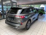 Ford Kuga bei Gebrauchtwagen.expert - Abbildung (4 / 15) Ford Kuga bei Gebrauchtwagen.expert - Abbildung (4 / 15)