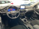 Ford Kuga bei Gebrauchtwagen.expert - Abbildung (13 / 15) Ford Kuga bei Gebrauchtwagen.expert - Abbildung (13 / 15)