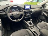 Ford Kuga bei Gebrauchtwagen.expert - Abbildung (14 / 15) Ford Kuga bei Gebrauchtwagen.expert - Abbildung (14 / 15)