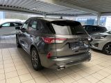 Ford Kuga bei Gebrauchtwagen.expert - Abbildung (6 / 15) Ford Kuga bei Gebrauchtwagen.expert - Abbildung (6 / 15)