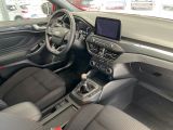 Ford Focus Turnier bei Gebrauchtwagen.expert - Abbildung (15 / 15)