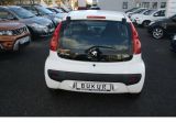 Peugeot 107 bei Gebrauchtwagen.expert - Abbildung (5 / 13)