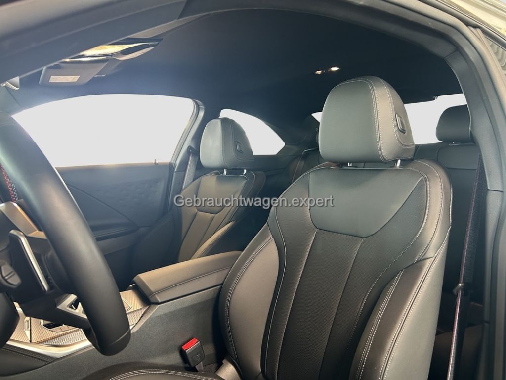BMW M240 bei Gebrauchtwagen.expert - Hauptabbildung