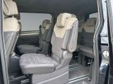 VW Multivan bei Gebrauchtwagen.expert - Abbildung (9 / 15) VW Multivan bei Gebrauchtwagen.expert - Abbildung (9 / 15)