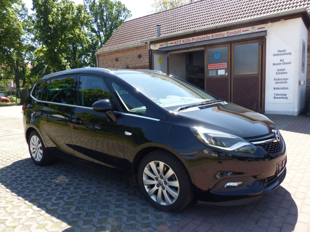 Opel Zafira bei Gebrauchtwagen.expert - Hauptabbildung Opel Zafira bei Gebrauchtwagen.expert - Hauptabbildung