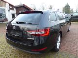 Skoda Superb bei Gebrauchtwagen.expert - Abbildung (3 / 10) Skoda Superb bei Gebrauchtwagen.expert - Abbildung (3 / 10)