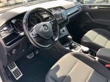 VW Touran bei Gebrauchtwagen.expert - Abbildung (14 / 15) VW Touran bei Gebrauchtwagen.expert - Abbildung (14 / 15)