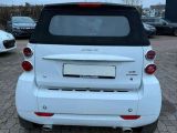 Smart smart fortwo bei Gebrauchtwagen.expert - Abbildung (7 / 15) Smart smart fortwo bei Gebrauchtwagen.expert - Abbildung (7 / 15)