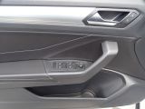VW T-Roc bei Gebrauchtwagen.expert - Abbildung (12 / 15)