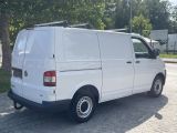 VW T5 Transporter bei Gebrauchtwagen.expert - Abbildung (7 / 10) VW T5 Transporter bei Gebrauchtwagen.expert - Abbildung (7 / 10)