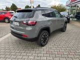 Jeep Compass bei Gebrauchtwagen.expert - Abbildung (4 / 15)