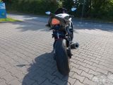 Yamaha YZF-R6 bei Gebrauchtwagen.expert - Abbildung (8 / 11)