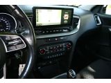 Kia Ceed bei Gebrauchtwagen.expert - Abbildung (13 / 15) Kia Ceed bei Gebrauchtwagen.expert - Abbildung (13 / 15)