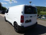 Opel Vivaro bei Gebrauchtwagen.expert - Abbildung (7 / 9)