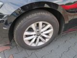 VW Passat bei Gebrauchtwagen.expert - Abbildung (6 / 15)