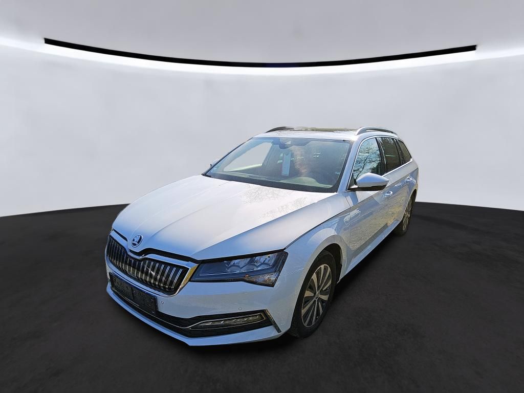 Skoda Superb bei Gebrauchtwagen.expert - Hauptabbildung Skoda Superb bei Gebrauchtwagen.expert - Hauptabbildung