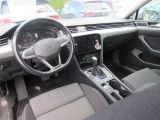 VW Passat bei Gebrauchtwagen.expert - Abbildung (8 / 14)