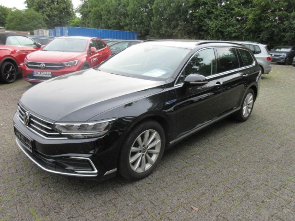VW Passat bei Gebrauchtwagen.expert - Hauptabbildung VW Passat bei Gebrauchtwagen.expert - Hauptabbildung