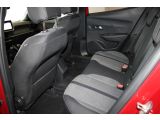 Peugeot 2008 bei Gebrauchtwagen.expert - Abbildung (6 / 15) Peugeot 2008 bei Gebrauchtwagen.expert - Abbildung (6 / 15)