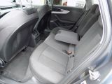 Audi A4 bei Gebrauchtwagen.expert - Abbildung (10 / 15) Audi A4 bei Gebrauchtwagen.expert - Abbildung (10 / 15)