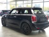 Mini Cooper S bei Gebrauchtwagen.expert - Abbildung (6 / 15) Mini Cooper S bei Gebrauchtwagen.expert - Abbildung (6 / 15)
