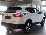 Nissan Qashqai bei Gebrauchtwagen.expert - Abbildung (2 / 15)